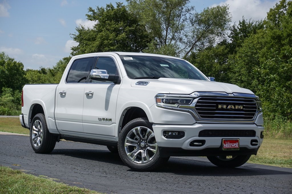 NEW 2020 RAM 1500 LARAMIE LONGHORN® CREW CAB 4X4 5'7